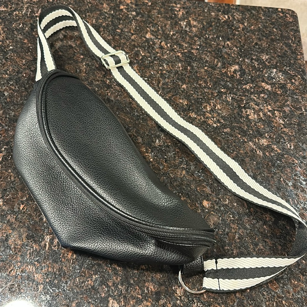 Like new: Black faux leather crossbody bag with black and cream adjustable strap